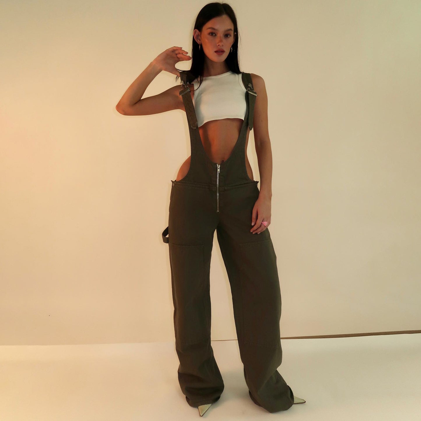 Elevate Your Street Style with Y2K Denim Overalls - Women's Loose-Fit Suspender Jumpsuit Featuring Pockets