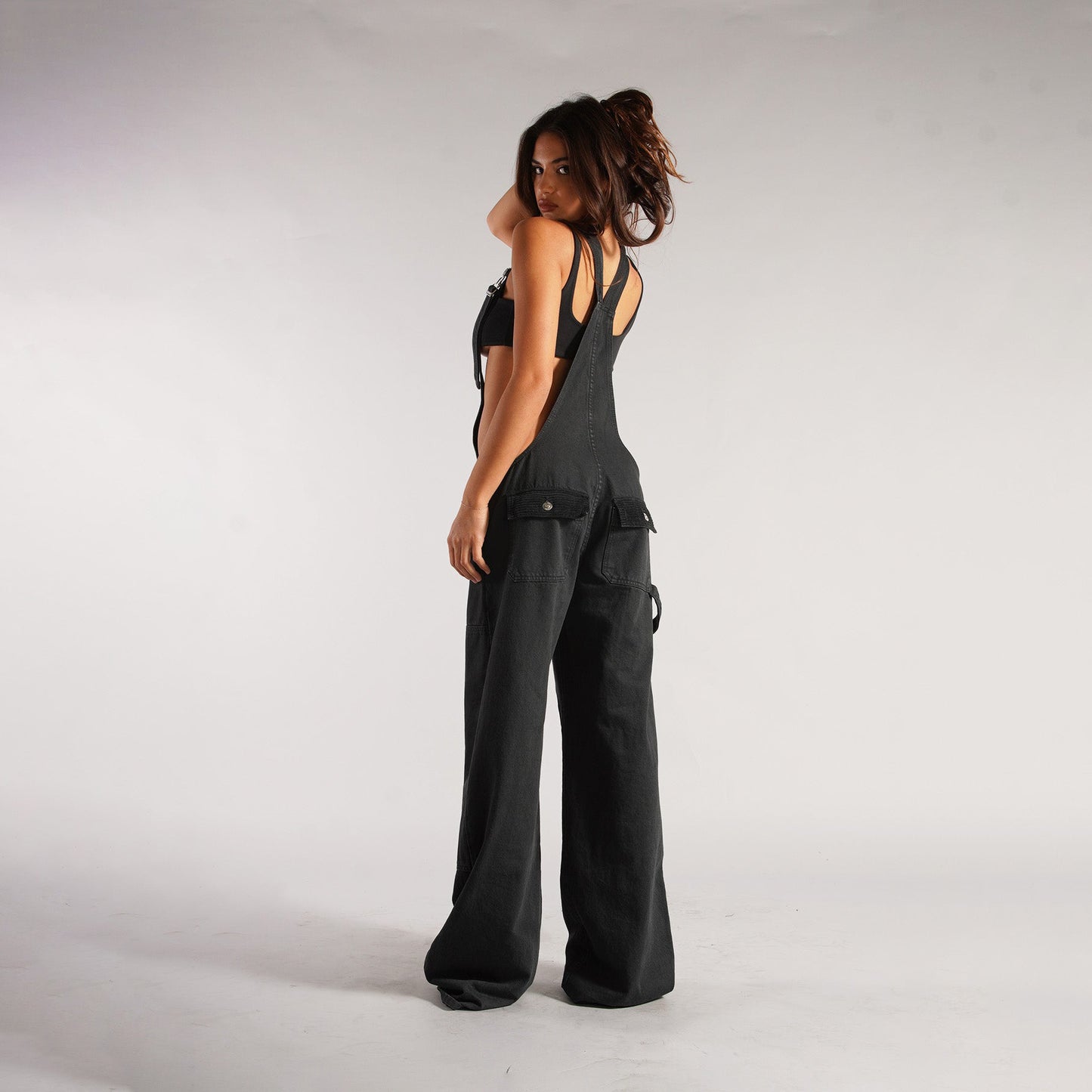 Elevate Your Street Style with Y2K Denim Overalls - Women's Loose-Fit Suspender Jumpsuit Featuring Pockets